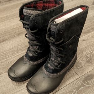 Black North Face Boots Size 8